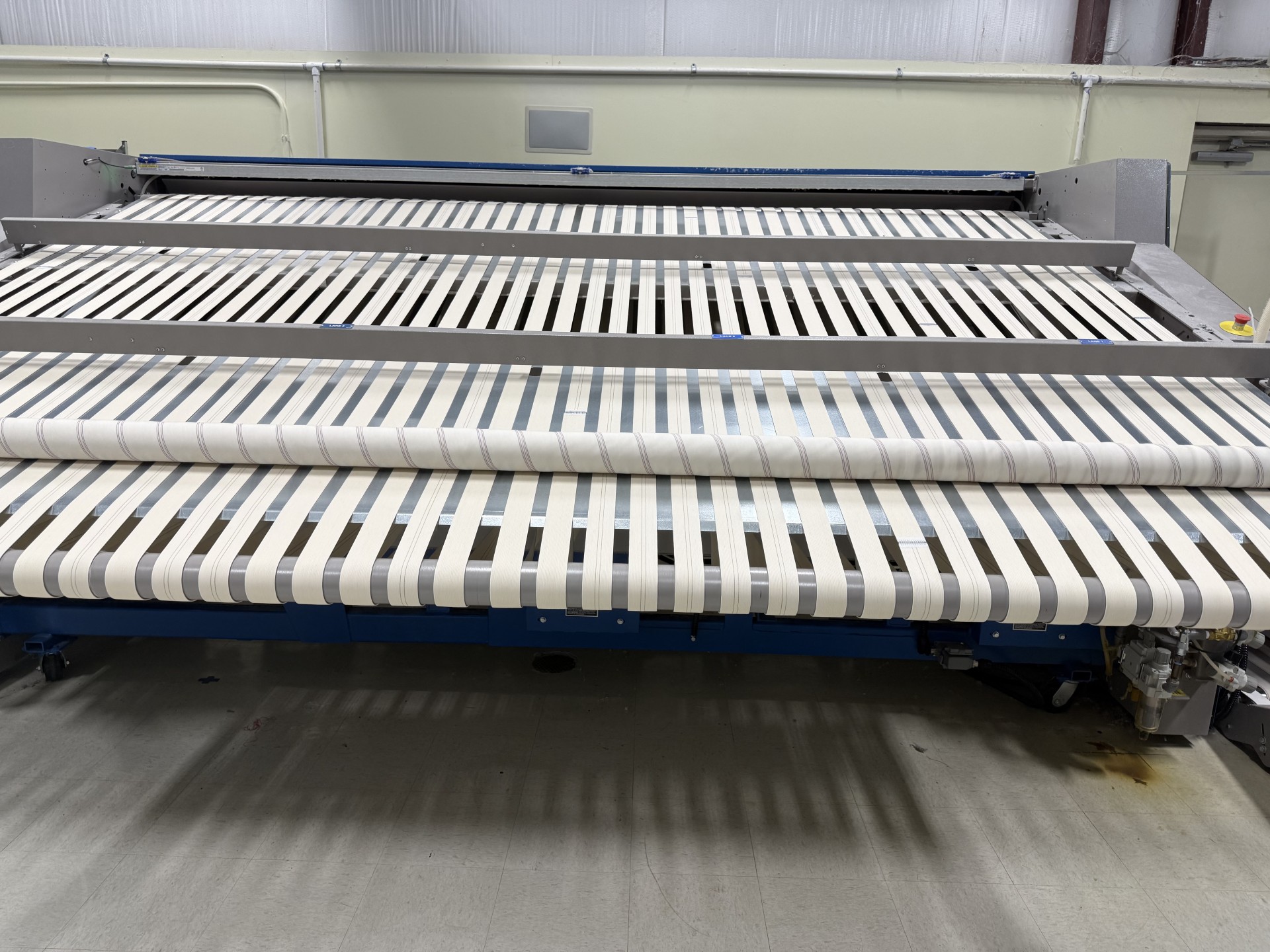 Commercial towel tracking and pickup delivery operation