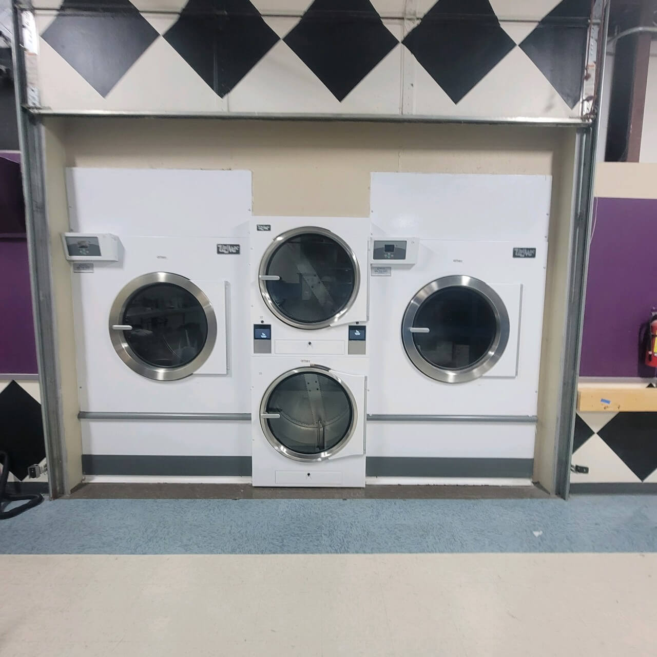 Commercial laundry processing at Hollister Laundry