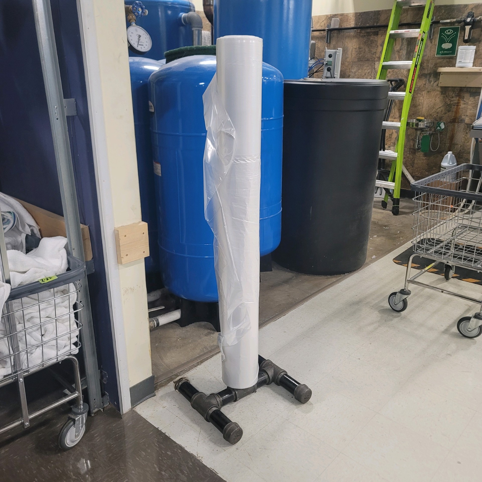 Commercial laundry processing at Hollister Laundry